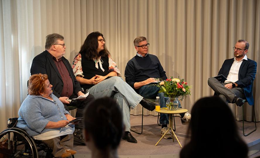 Panelsamtal om hur vi krokar arm för att motverka diskriminering.