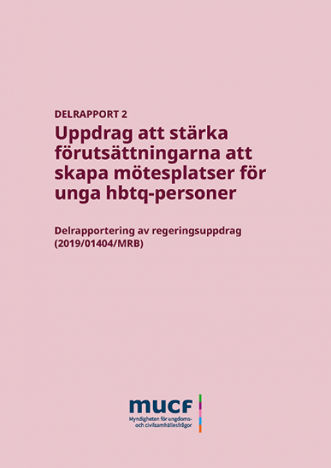 Omslag - Mörkröd text på rosa bakgrund