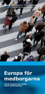 Bildtolkning: Fols som går på gatan. Omslag till broschyr om Europa för medborgarna. 